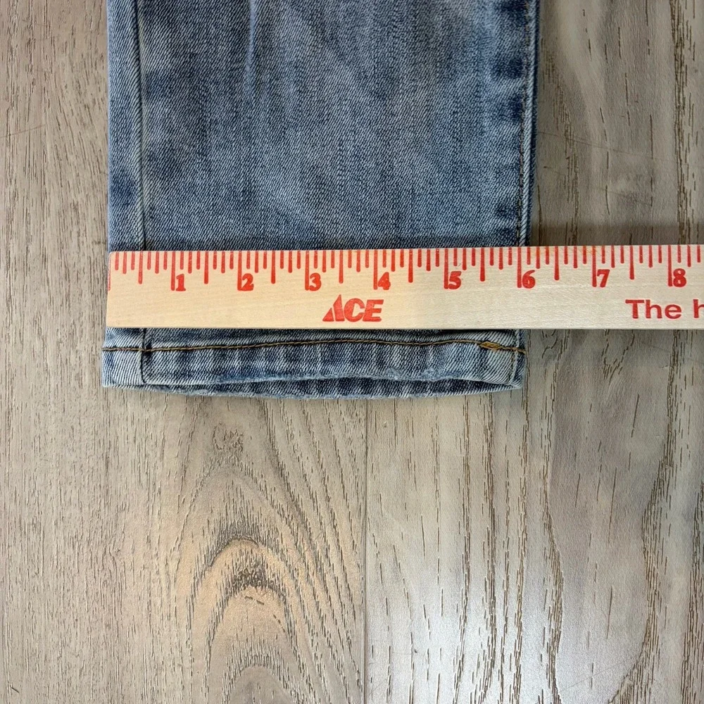 Guess men size